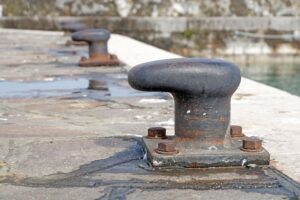 Marine bollard for bollard testing