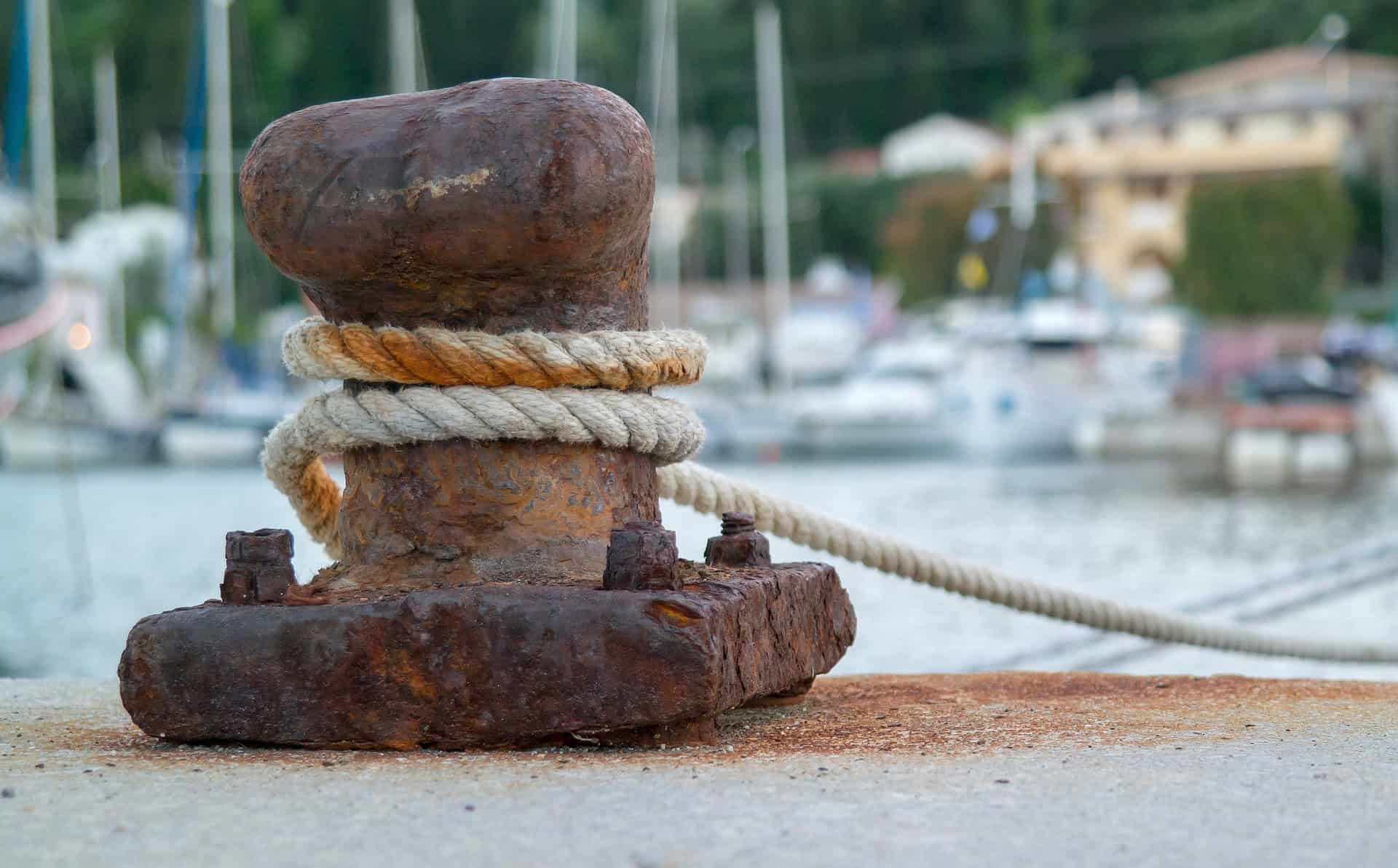 marine bollard failure